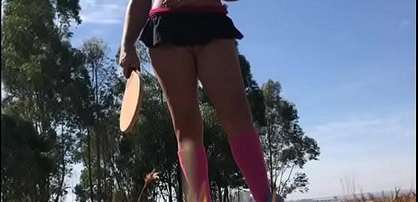  Esposa jogando frescobol de fio dental - Wife playing racquet wearing a  thong